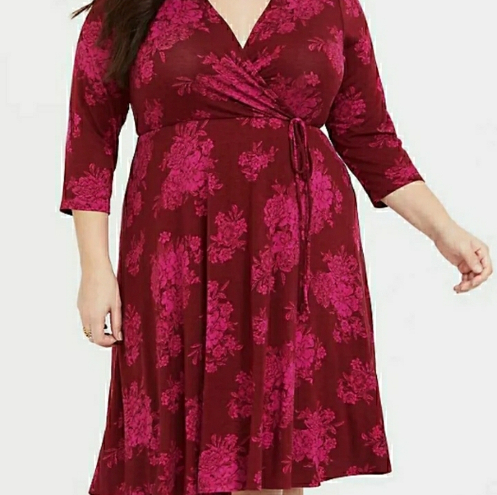 NWT Torrid Tie Front Floral Dress
